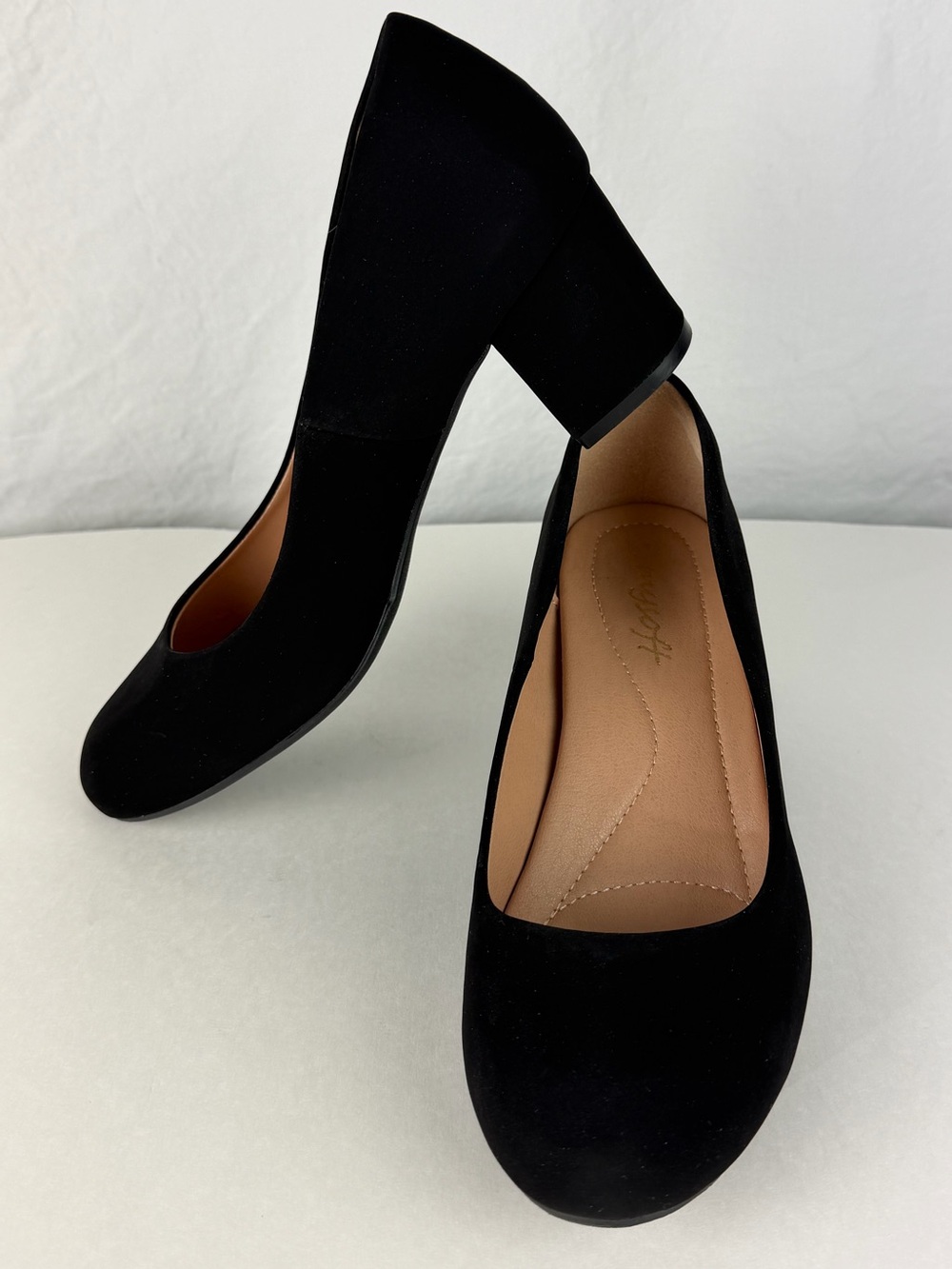 MySoft-Black Suede-Low Chunky Heel/Pumps-Round Toe-8W-Women's-Comfort